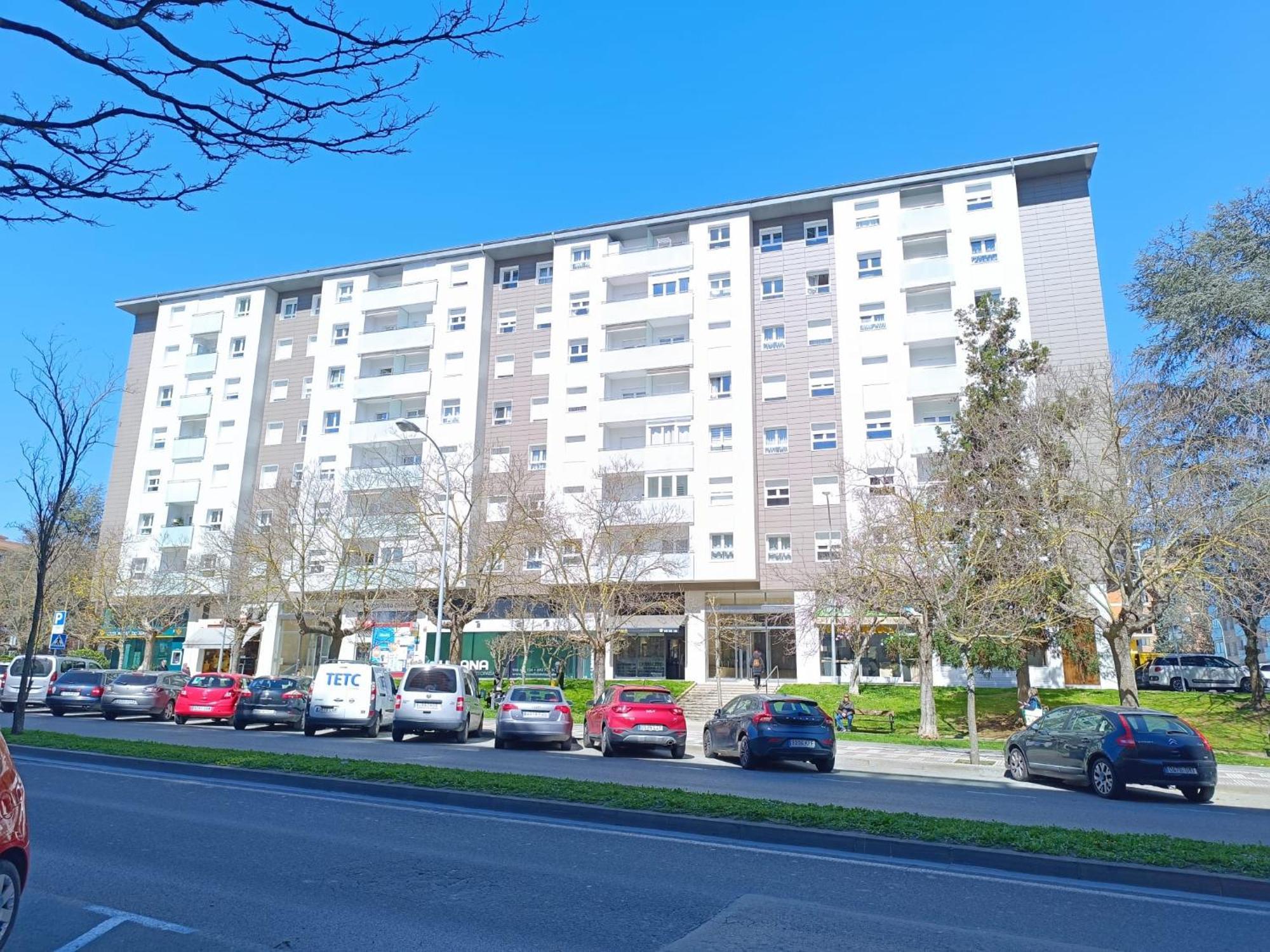 Los Sauces Pamplona Hospitales Universidad Baranain Exteriör bild